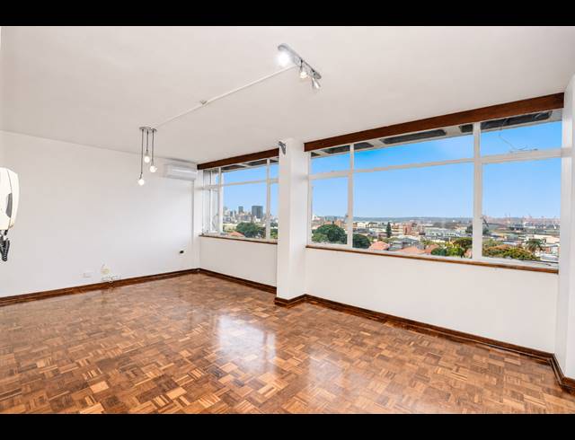 2.5 BEDROOM APARTMENT FOR SALE IN GLENWOOD